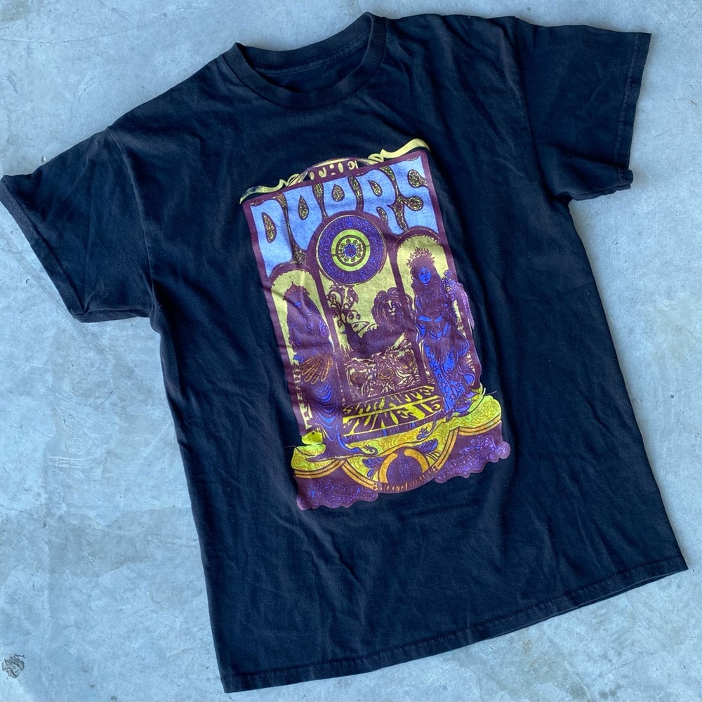 The DOORS tee